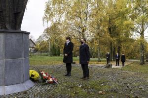 2020_10_30 Polaganje venca pri spomeniku na Zg. Lazah_Foto_Uroš Novina_012